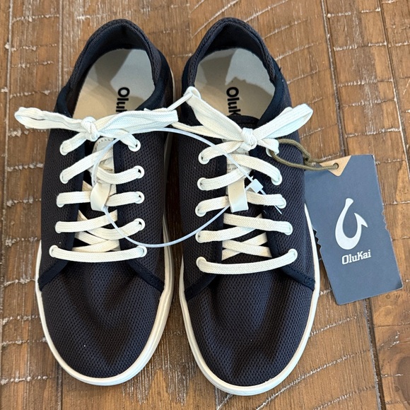 OluKai Shoes - OluKai Pehuea Li Black and White Sand Canvas Sneakers NWT, Women’s 7
